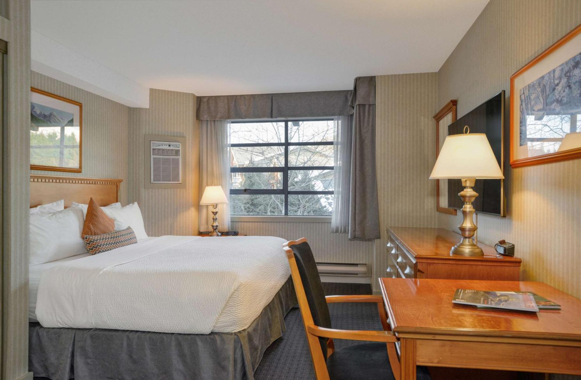 Listel Whistler, A Coast Hotel Bagian luar foto
