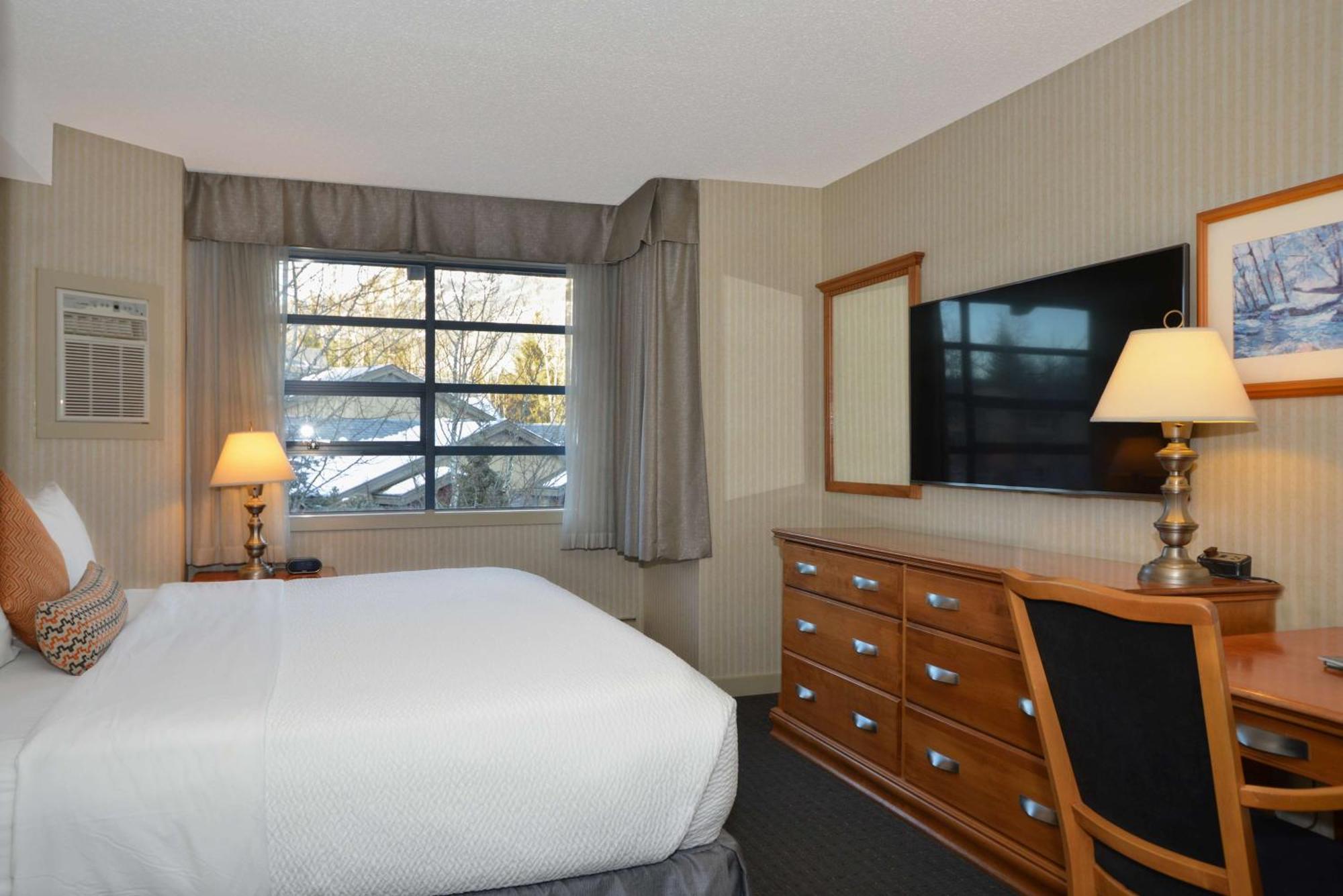 Listel Whistler, A Coast Hotel Bagian luar foto