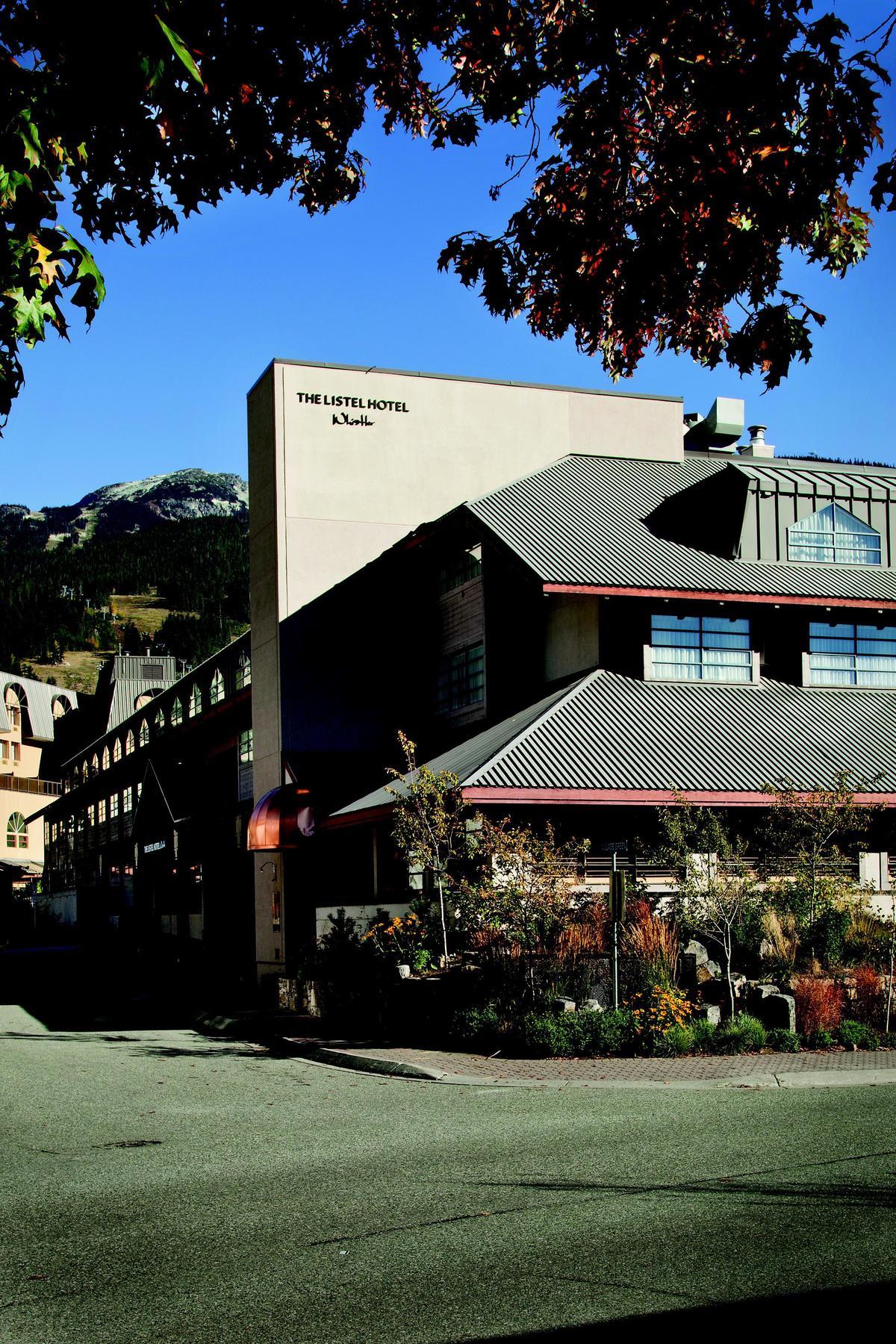 Listel Whistler, A Coast Hotel Bagian luar foto